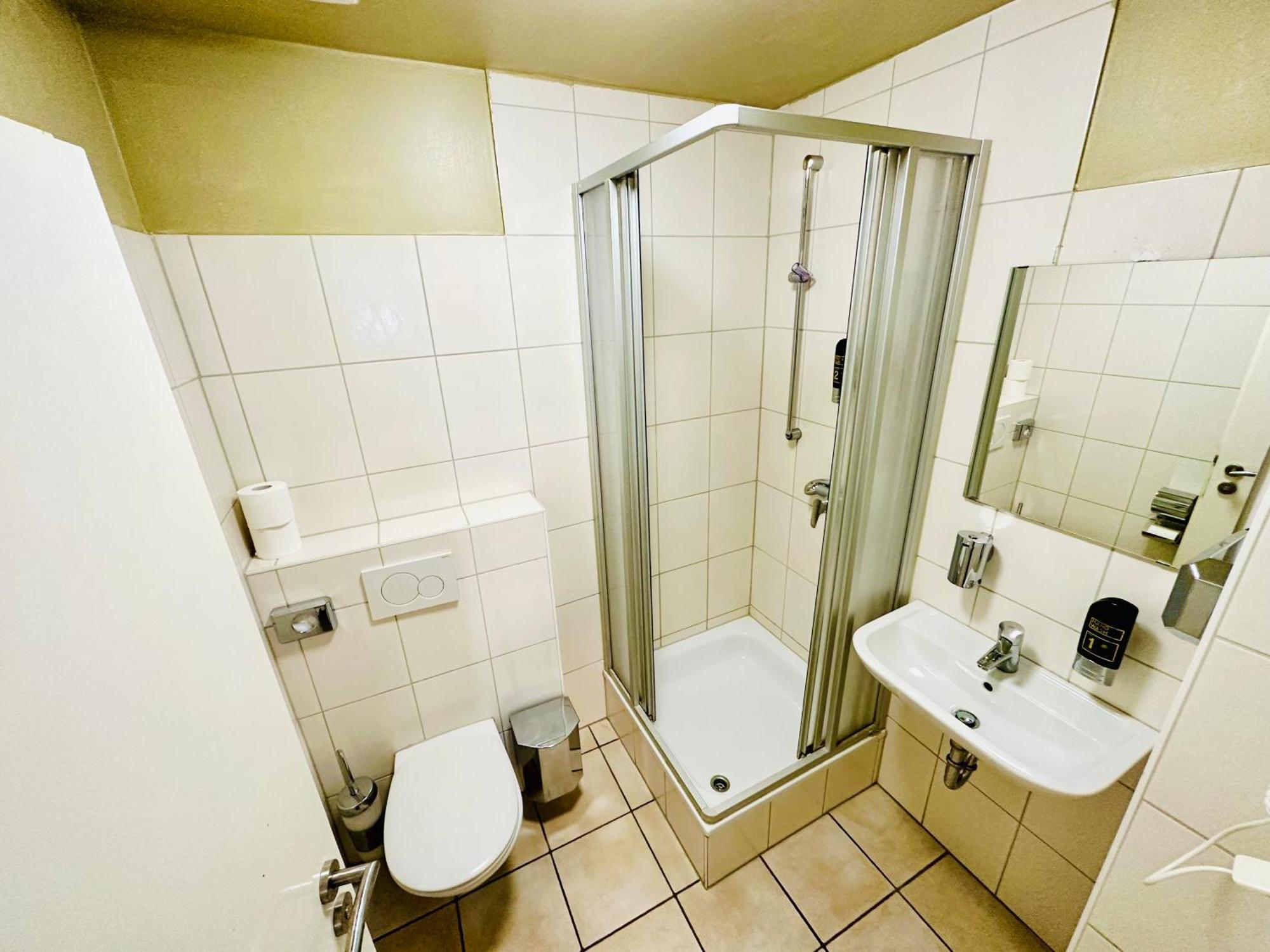 Hotel City Star Frankfurt am Main Ngoại thất bức ảnh