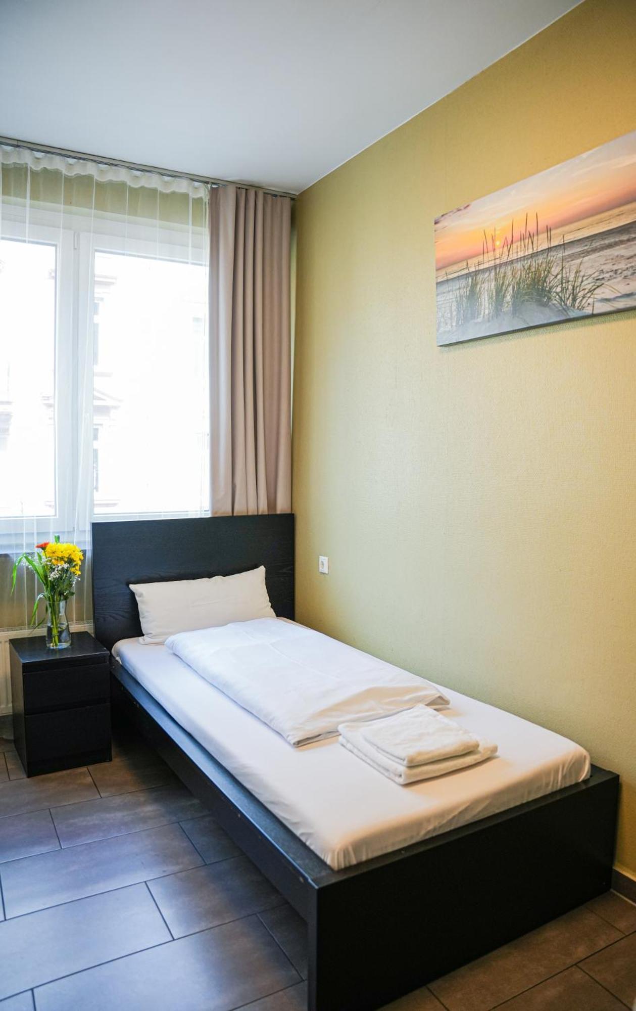 Hotel City Star Frankfurt am Main Ngoại thất bức ảnh