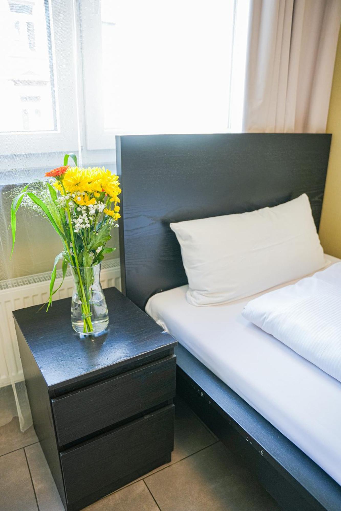 Hotel City Star Frankfurt am Main Ngoại thất bức ảnh