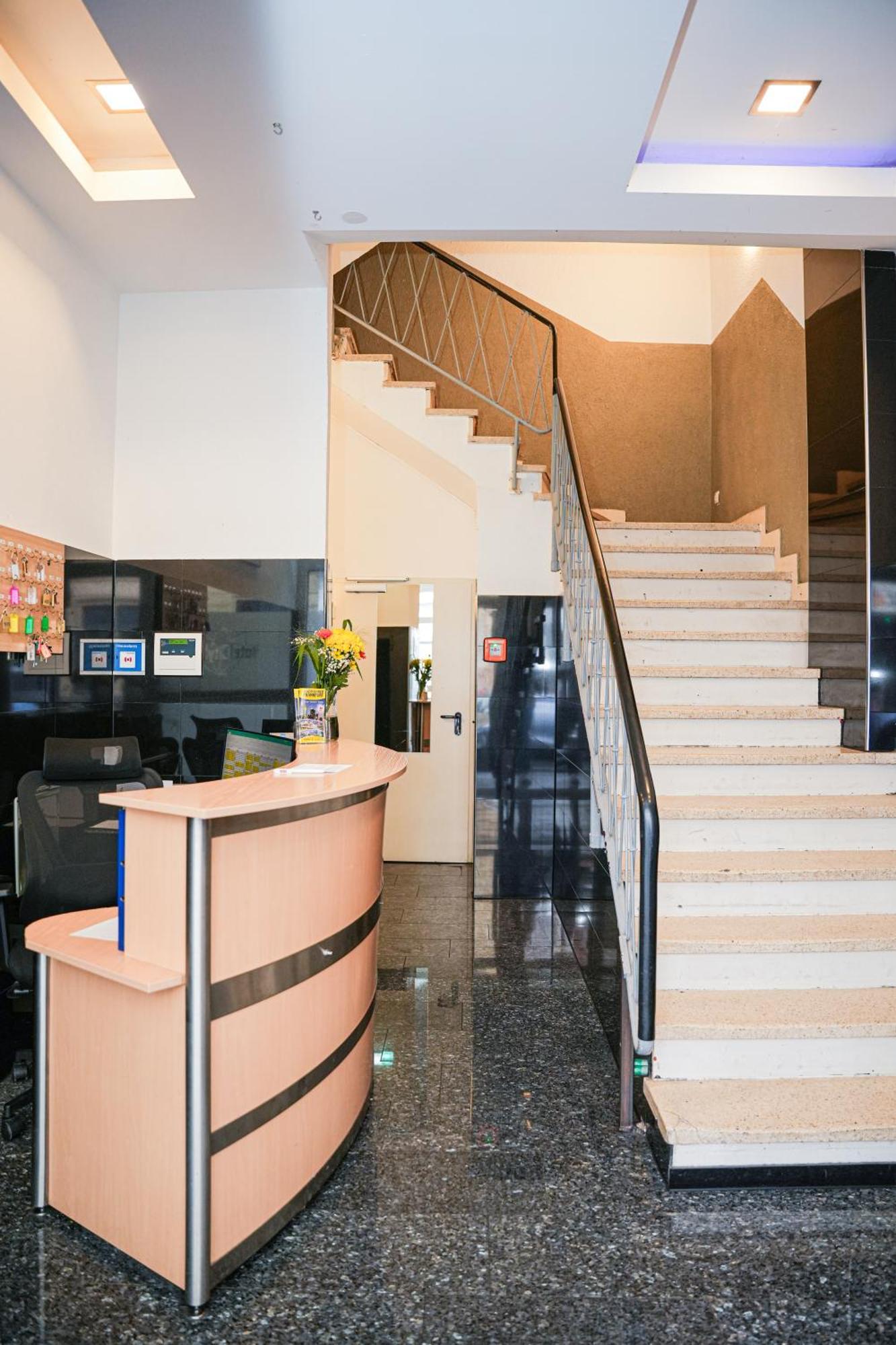 Hotel City Star Frankfurt am Main Ngoại thất bức ảnh